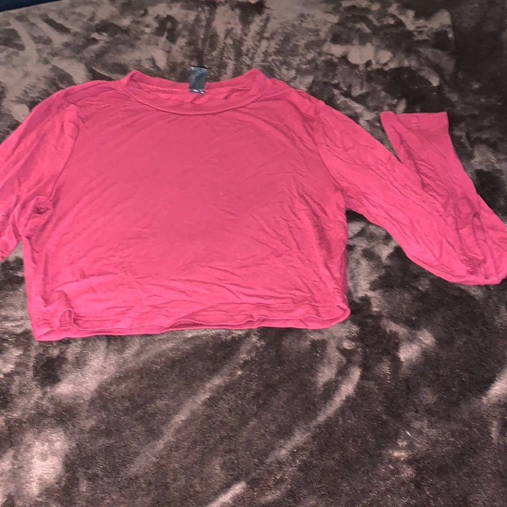 Maroon colored, long sleeve, crop top!
